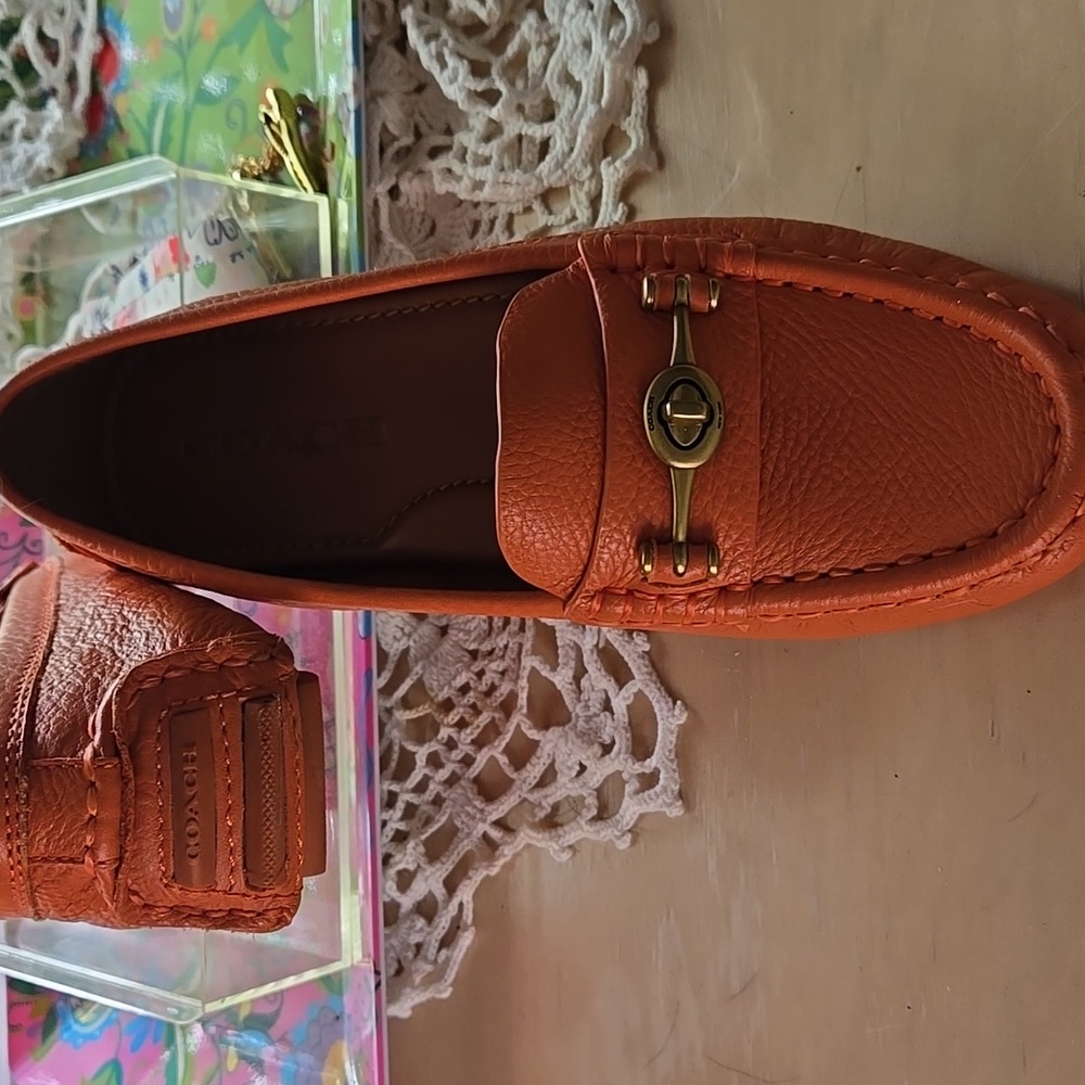 Rare Coach Women's Orange Leather Loafers A Condition - Picture 3 of 5
